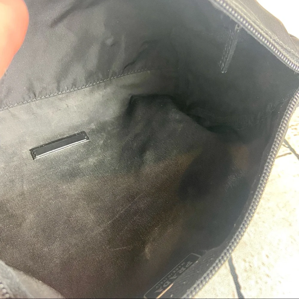 Prada pouch crossbody bag or shoulder bag with chains - Picture 8 of 16